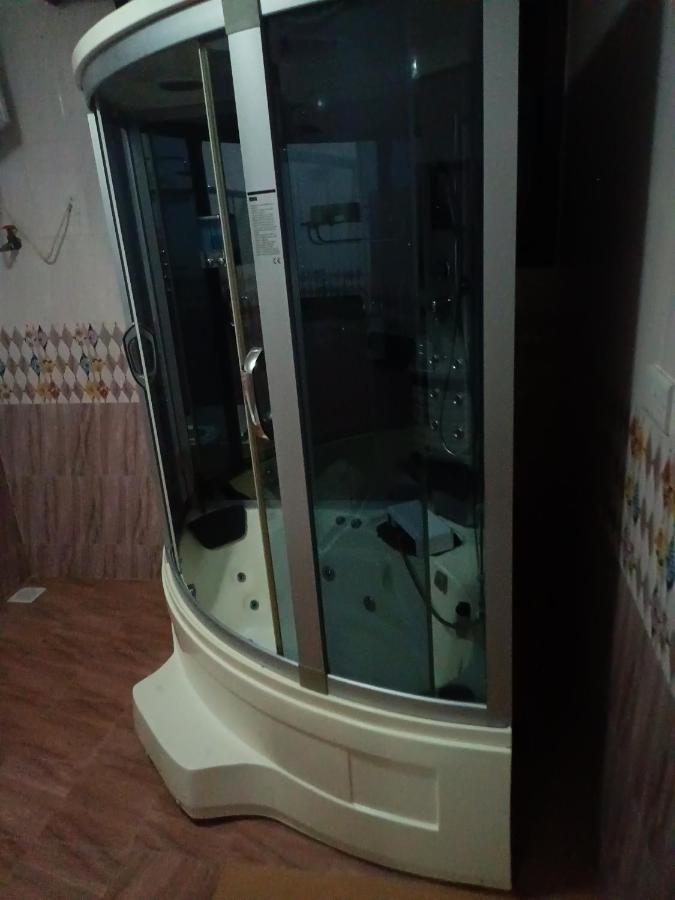 Jacuzzi City Home Kampala Ngoại thất bức ảnh