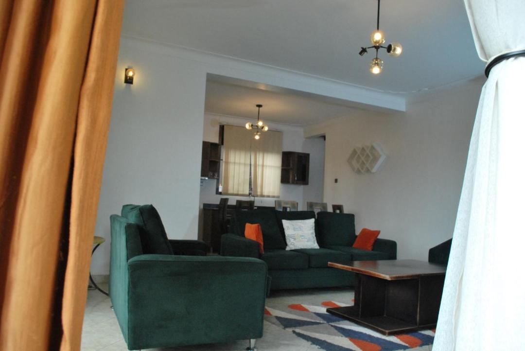 Jacuzzi City Home Kampala Ngoại thất bức ảnh