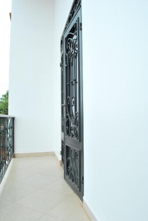 Jacuzzi City Home Kampala Ngoại thất bức ảnh
