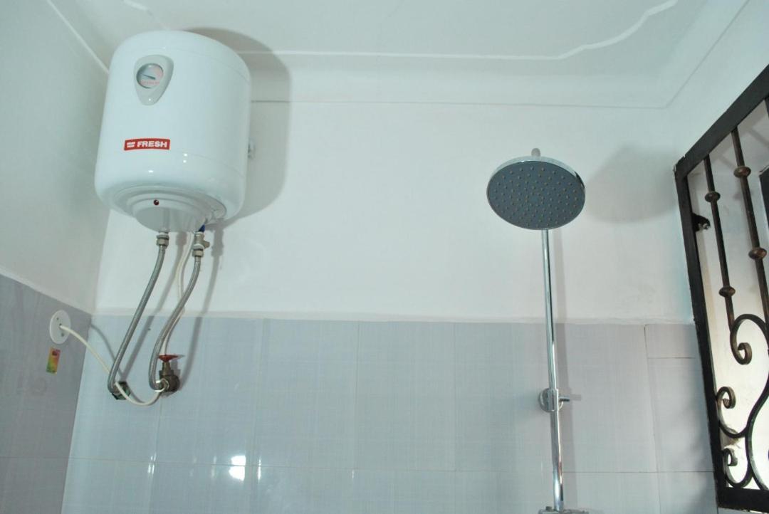 Jacuzzi City Home Kampala Ngoại thất bức ảnh
