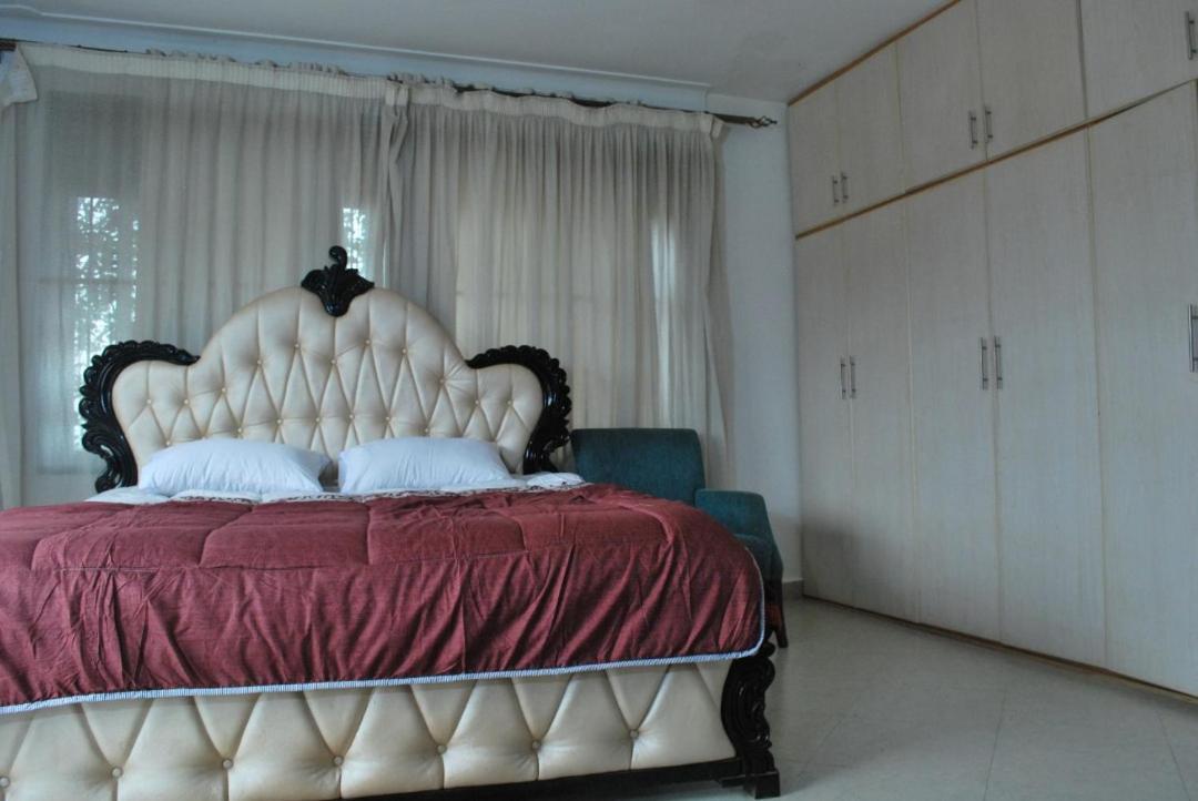 Jacuzzi City Home Kampala Ngoại thất bức ảnh