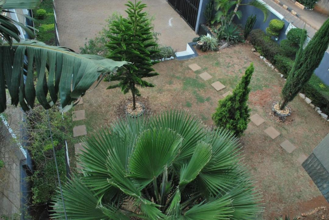 Jacuzzi City Home Kampala Ngoại thất bức ảnh