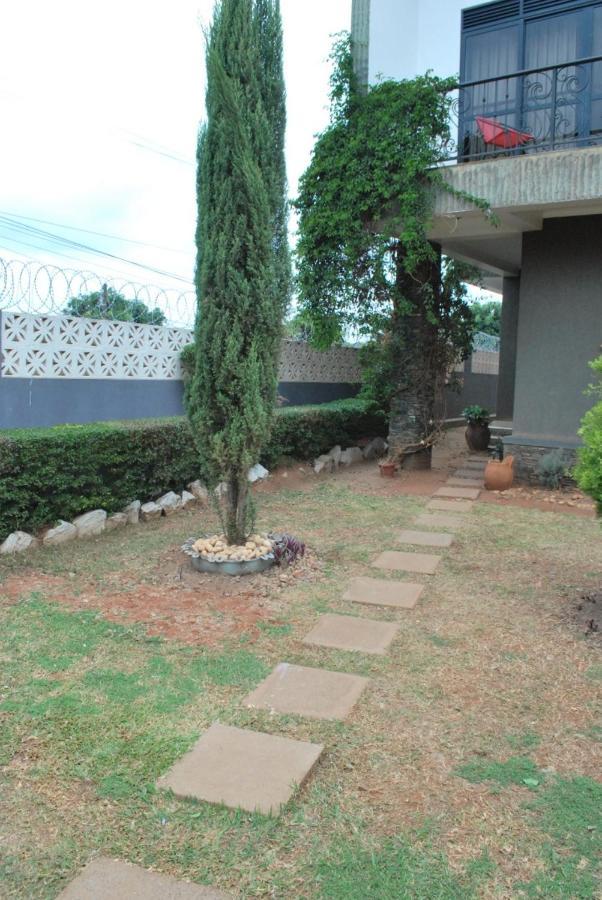 Jacuzzi City Home Kampala Ngoại thất bức ảnh
