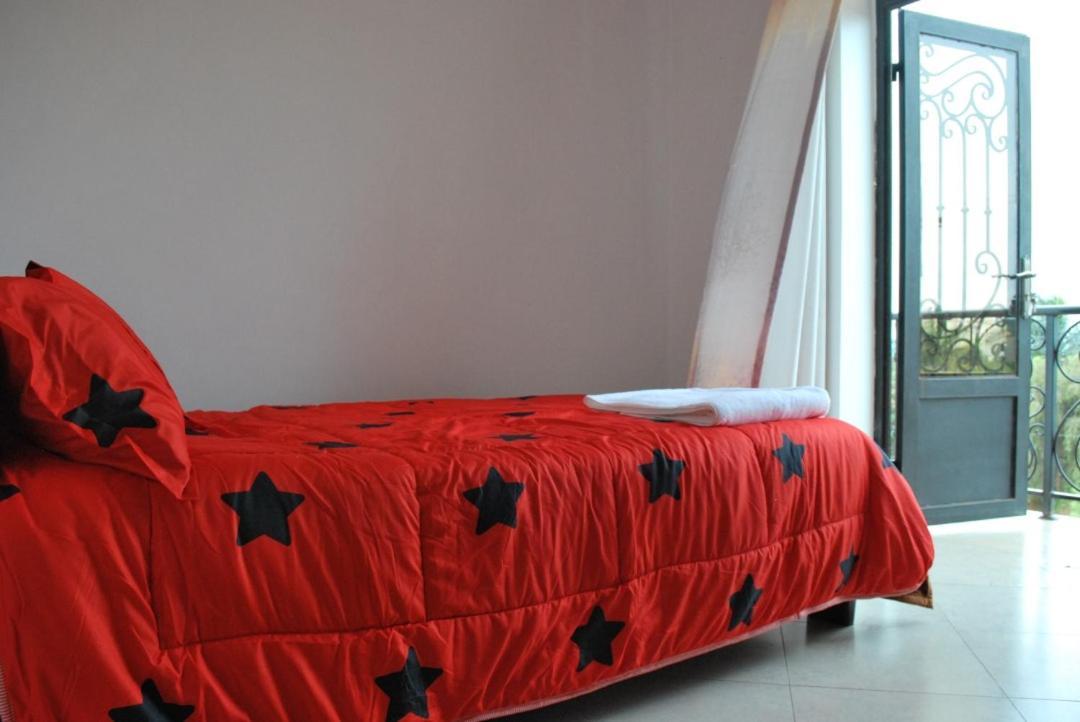 Jacuzzi City Home Kampala Ngoại thất bức ảnh