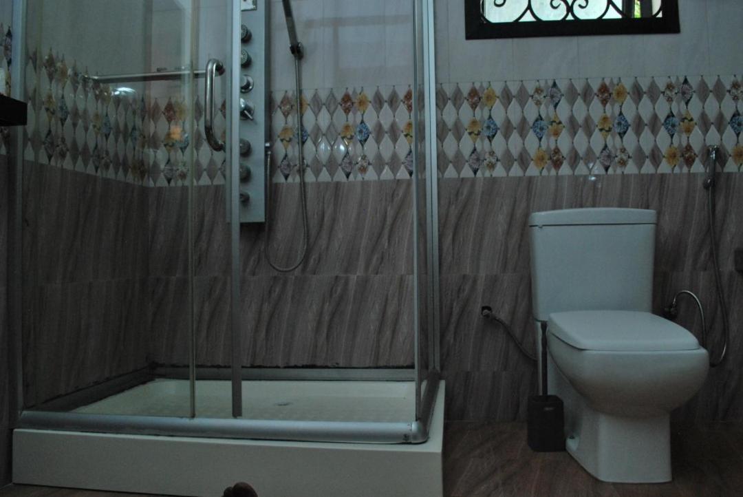 Jacuzzi City Home Kampala Ngoại thất bức ảnh