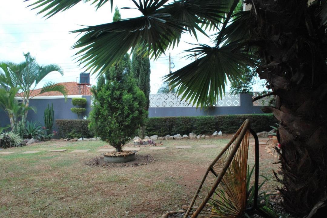 Jacuzzi City Home Kampala Ngoại thất bức ảnh
